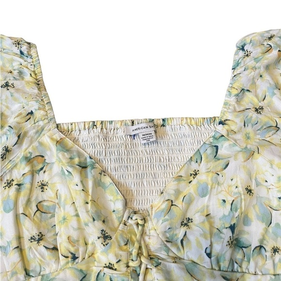 American Eagle Floral Flutter Sleeve Top - Picture 4 of 4